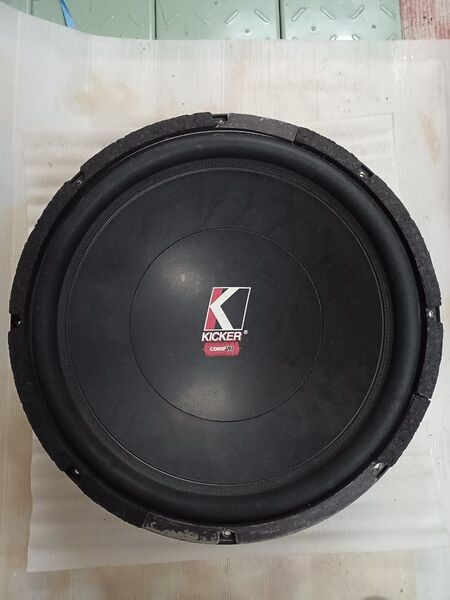 KICKER ウーハー 4Ω 18インチ c18d キッカー