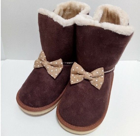 新品 19cm ディズニー ミニーちゃん ムートンブーツ もこもこ