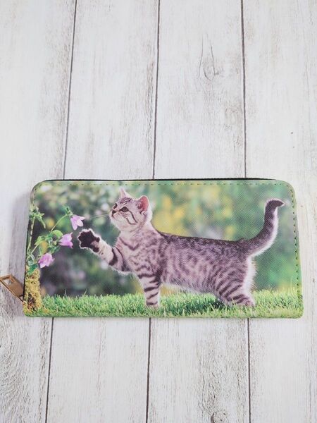 猫ちゃん プリント ラウンドファスナー 長財布 財布 ねこ ネコ サバトラ