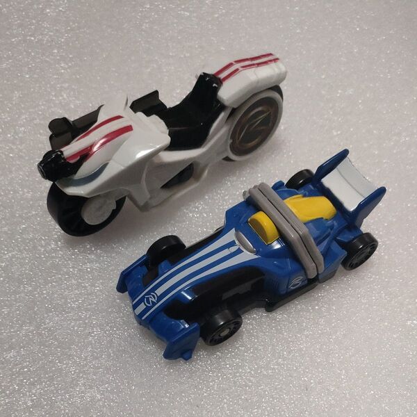 仮面ライダードライブ タイプフォーミュラ シグナルマッハ シフトカー シグナルバイク 食玩