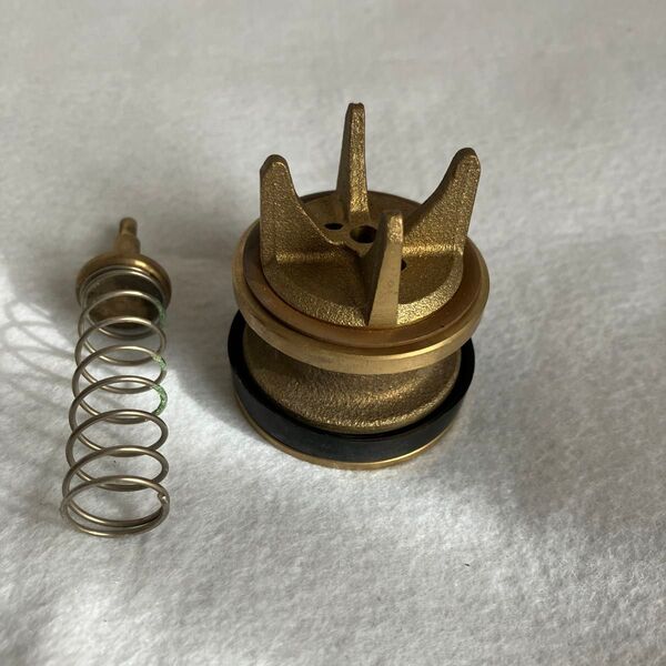 TOTO TH 318 ピストンバルブ部 ジャンク