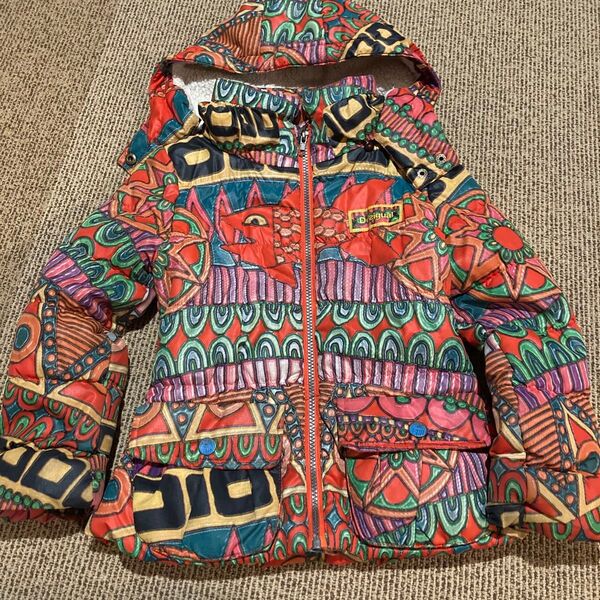 desigualダウンジャケット DESIGUAL 5.6歳