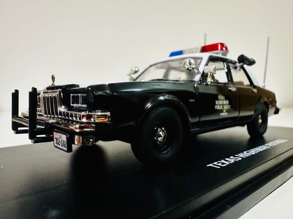 Dodgeダッジ Diplomatディプロマット PolicePackageポリスパッケージ 1/43 絶版