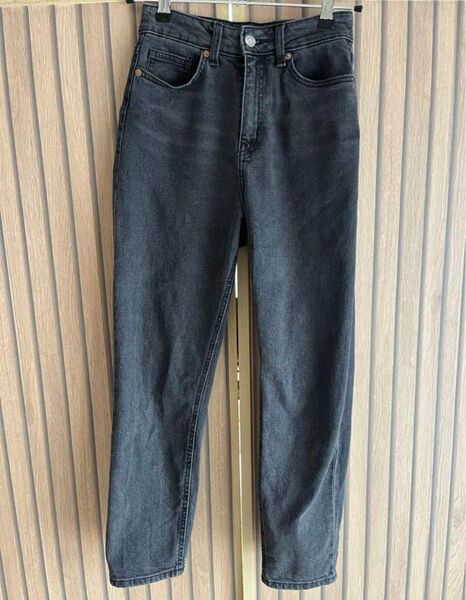 H&M ブラック ストレートデニム EUR 34 155/64A ジーンズ パンツ