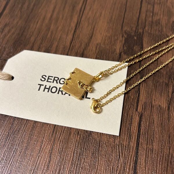 SERGE THORAVAL 秘密の本 ゴールドネックレス