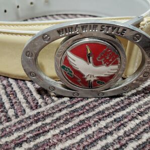ウィンウィンスタイル BELT 本牛革タイプ ベルト ゴルフ WINWIN STYLE 鶴モチーフバックル付きクリーム色