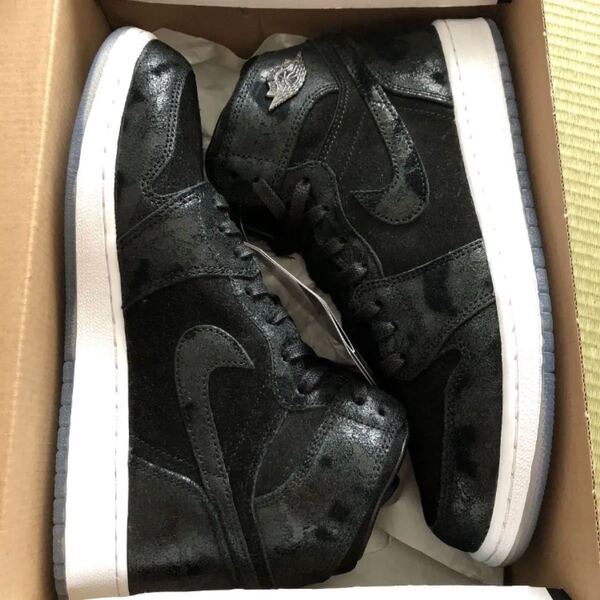 NIKE JORDAN 1 RET HI PREM HC GG