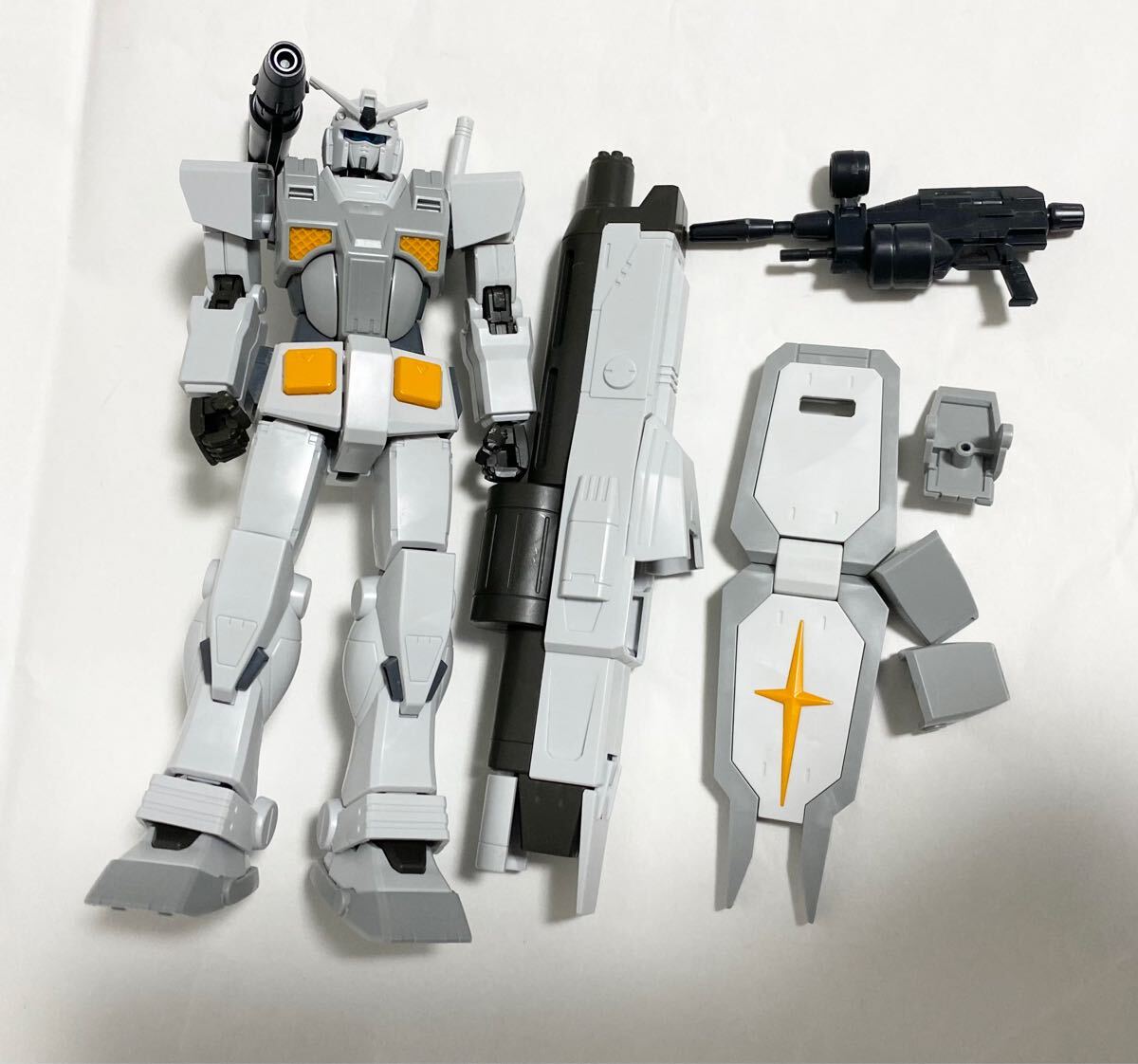 Yahoo!オークション -「ロールアウトカラー」(完成品) (ガンダム