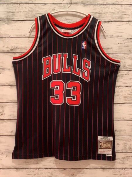 【美品】 NBA スコッティ・ピッペン BULLS PIPPEN ユニフォーム ブルズ