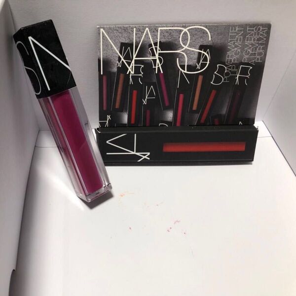 NARS ベルベットリップグライド Velvet lip glide
