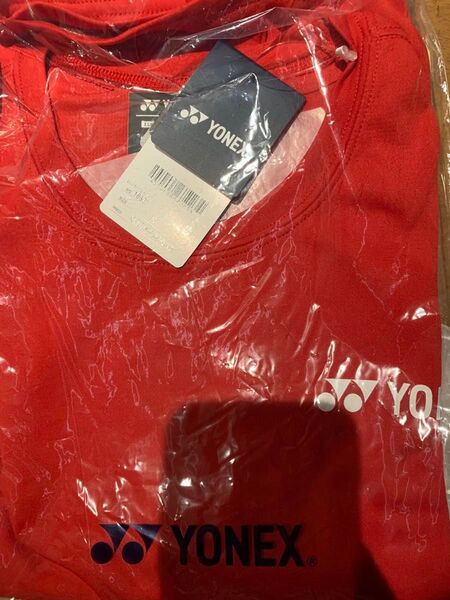 新品 ヨネックスTシャツSサイズ