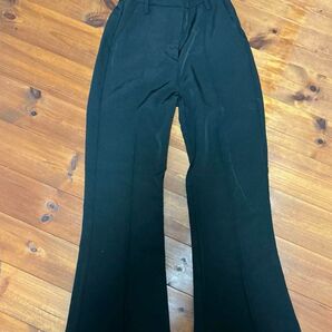 黒 フレアパンツ レディース バイト 面接 社会人 ラフ 大人 黒 ブラック パンツ スラックス ストレッチ フレア 仕事 ズボン