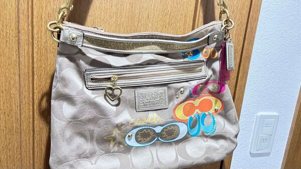 COACH ショルダーバッグ 斜め掛け シグネチャー キャンバス