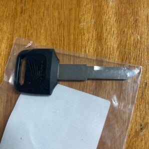 ホンダ純正 ブランクキー 35121-MN9-611 CB/CBR/VTR/VFR/RVF/GB/XLR/CRM/NSR/JADE/HORNET 等