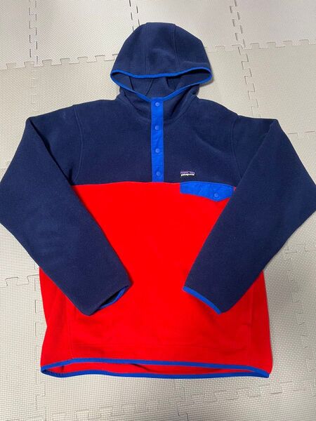 patagoniaパタゴニア シンチラスナップt フーディ