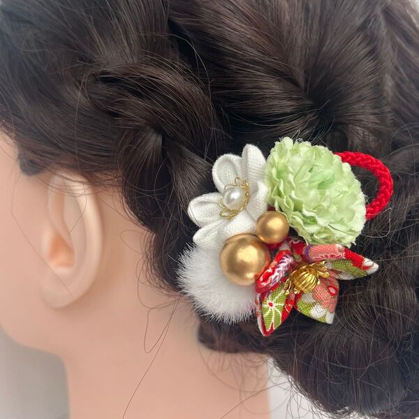 ハンドメイド 髪飾り ブローチ つまみ細工 髪飾り ヘアクリップ 紅白 入学式 卒業式
