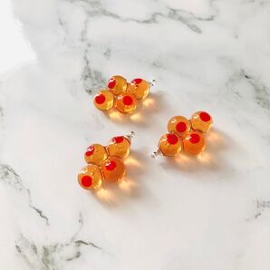 イクラ ペンダントトップ