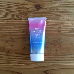 SKIN AQUA トーンアップUVエッセンスa ラベンダー スキンアクア