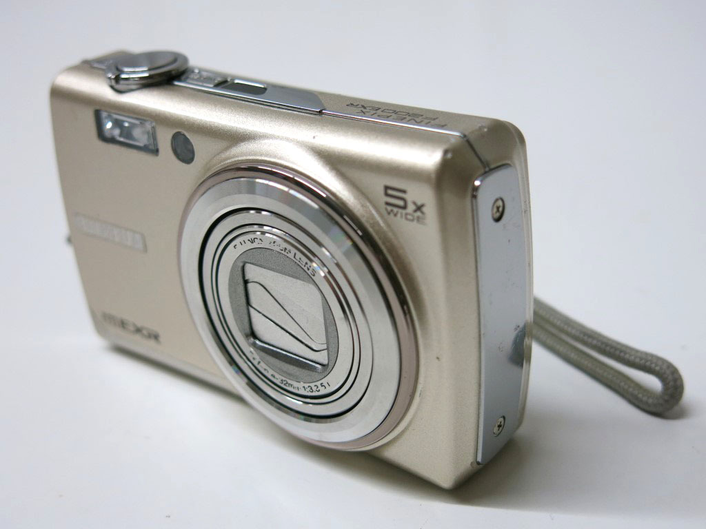 Yahoo!オークション -「f200exr ジャンク」の落札相場・落札価格 Yahoo!オークション -「f200exr ジャンク」の落札相場・落札価格