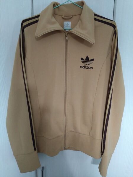 adidasジャージ