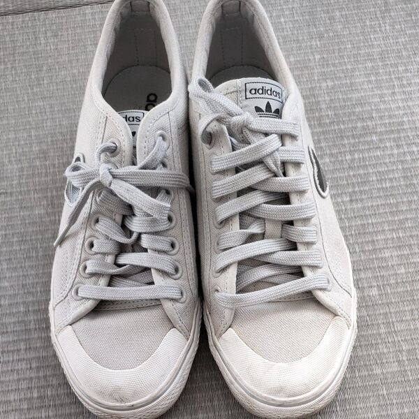 adidasoriginals スニーカー グレー