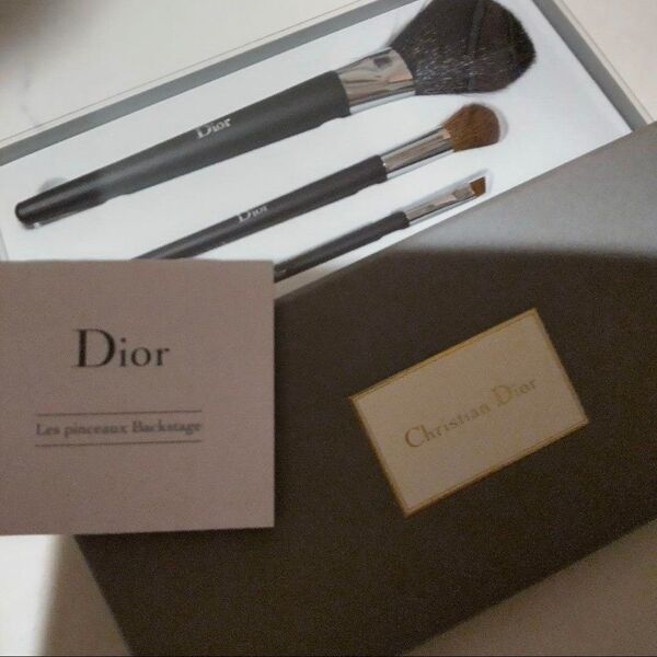 新品 Dior メイクブラシセット フェイスブラシ ブラシ チーク リップ