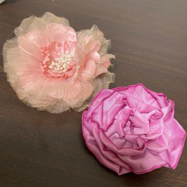お花の ブローチ 2点セット