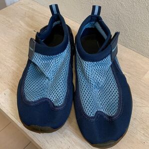 ネイビー メッシュ 海・川遊びにオススメキッズシューズ 20センチ前後