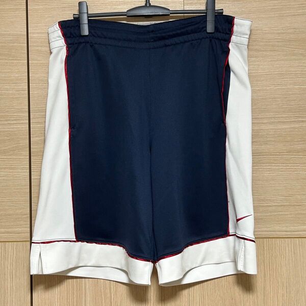 ナイキ NIKE ショートパンツ ネイビー×白 M