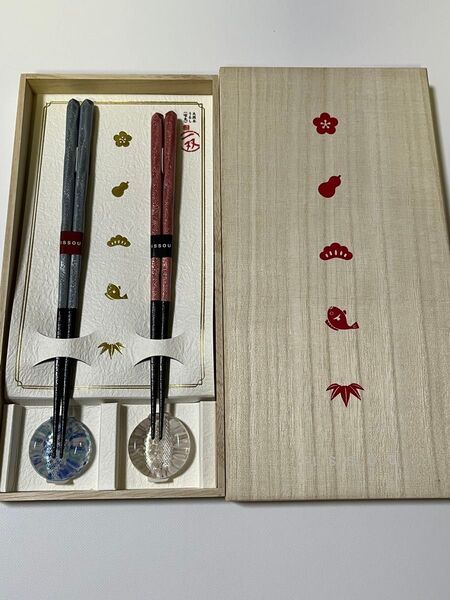 【在庫少 高級】百福桐箱 箸置 夫婦箸 流彩 ギフト