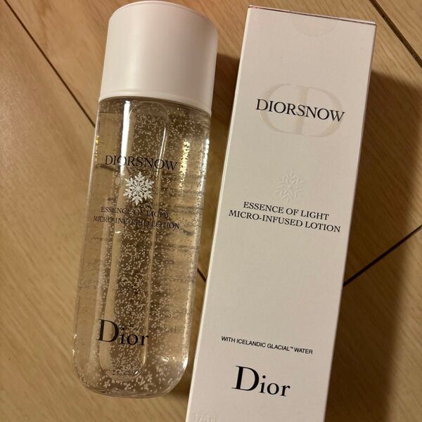 Dior ディオール スノーエッセンス オブ ライト マイクロ ローション 化粧