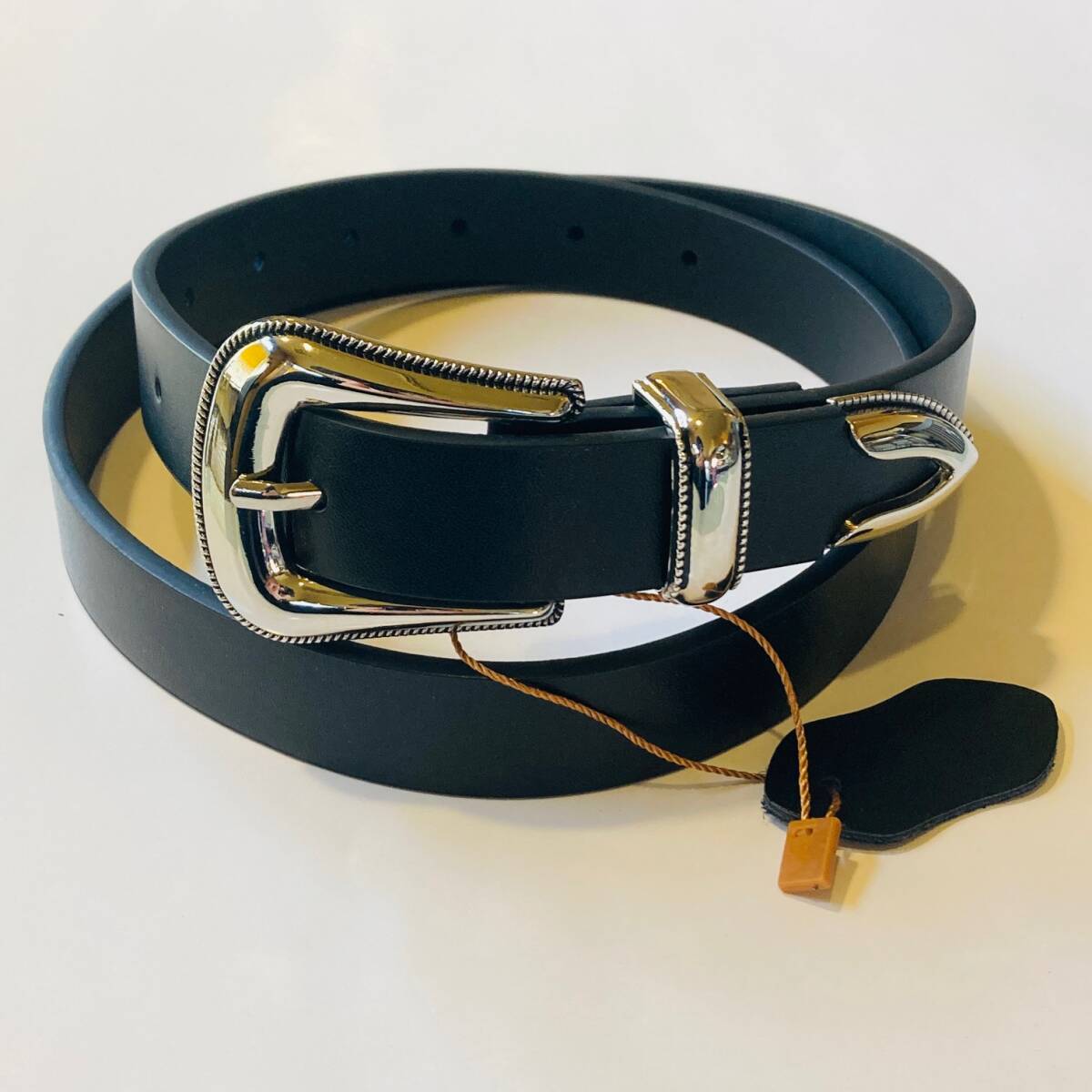 Yahoo!オークション -「ラロッカ」(ベルト) (ファッション小物 Yahoo!オークション -「ラロッカ」(ベルト) (ファッション小物