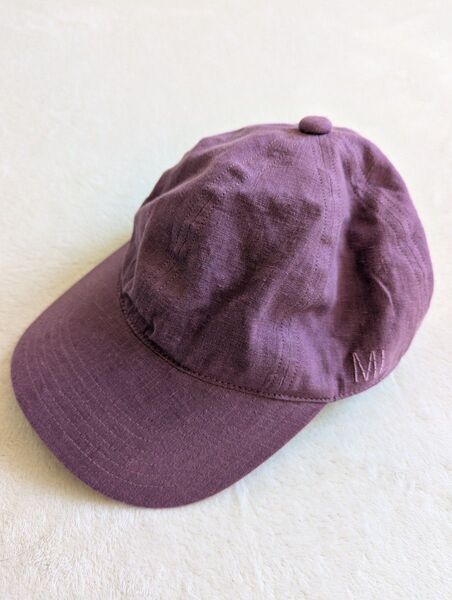 Mila Owen ミラオーウェン リネンキャップ 刺繍ロゴ