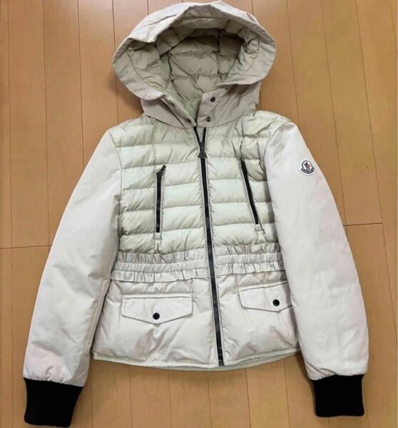 モンクレール MONCLER ダウン