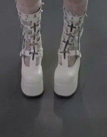 厚底白ロングブーツ 地雷系