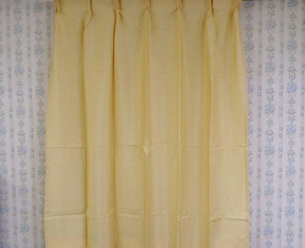 【在庫処分品】カーテン100×135cm 2枚入 軽量カーテン イエロー 日本製