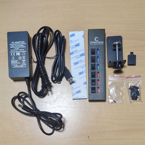 ITPROTECH USB3.2パワーハブBLACK(CLAMP&SWITCH) IPT-POWER6HUB-BK