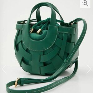 crie conforto ハーフムーンメッシュショルダーバッグ