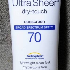 ■送料無料■ニュートロジーナ SPF70 ウルトラシアードライタッチサンスクリーン 88ml Neutrogena Ultra Sheer Dry-Touch Sunscreen