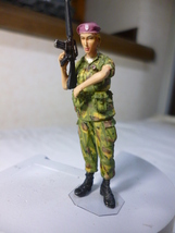 1／３５　現用アメリカ女性兵士レジン完成品A_画像4