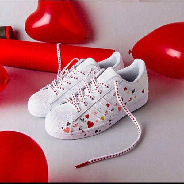 2020年バレンタイン限定モデルadidas アディダスSUPERSTAR 品番 FV3289 サイズ 24.0cm