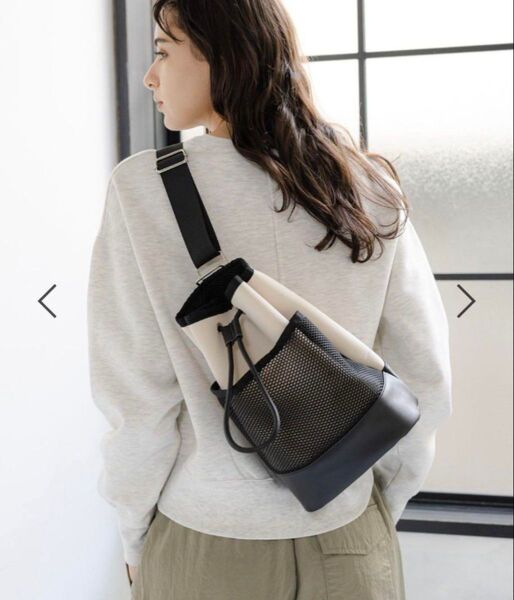【 新品 未使用品 】 LAKOLE ラコレ ネオプレン 2WAY ミニ ショルダー バッグ ボディバック カバン