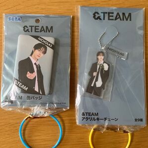 &TEAM 缶バッジ、アクリルキーチェーン ニコラス