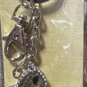 キーホルダー キラキラ猫ちゃん メッシュシルバー オシャレ