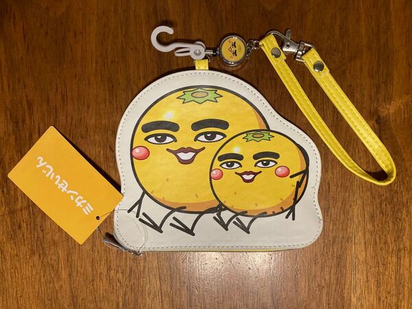 ウゴウゴルーガ ミカンせいじん ダイカットパスポーチ
