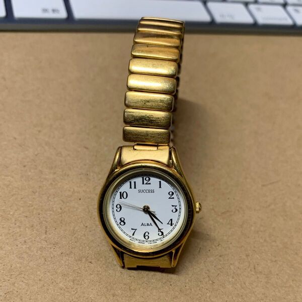 中古稼働品 SUCCESS 腕時計 クオーツ レディース時計