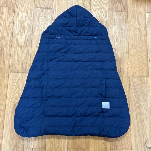 【美品】エルゴ ウインターマルチプルダウンカバー 抱っこ紐カバー 防寒ケープ