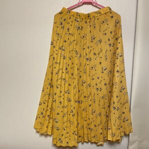 DAY IN UNITED ARROWS 花柄プリーツスカート