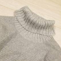 D948 UNIQLO ユニクロ sweater collection セーター ニット M ハイネック タートル チュニック グレー系 シルバー系 ラメ ゆったり_画像2
