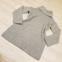 D948 UNIQLO ユニクロ sweater collection セーター ニット M ハイネック タートル チュニック グレー系 シルバー系 ラメ ゆったり_画像5